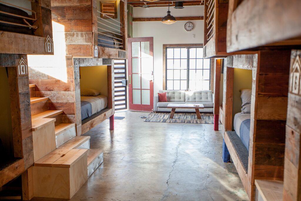 Podshare East Hollywood Vandrarhem Los Angeles Exteriör bild